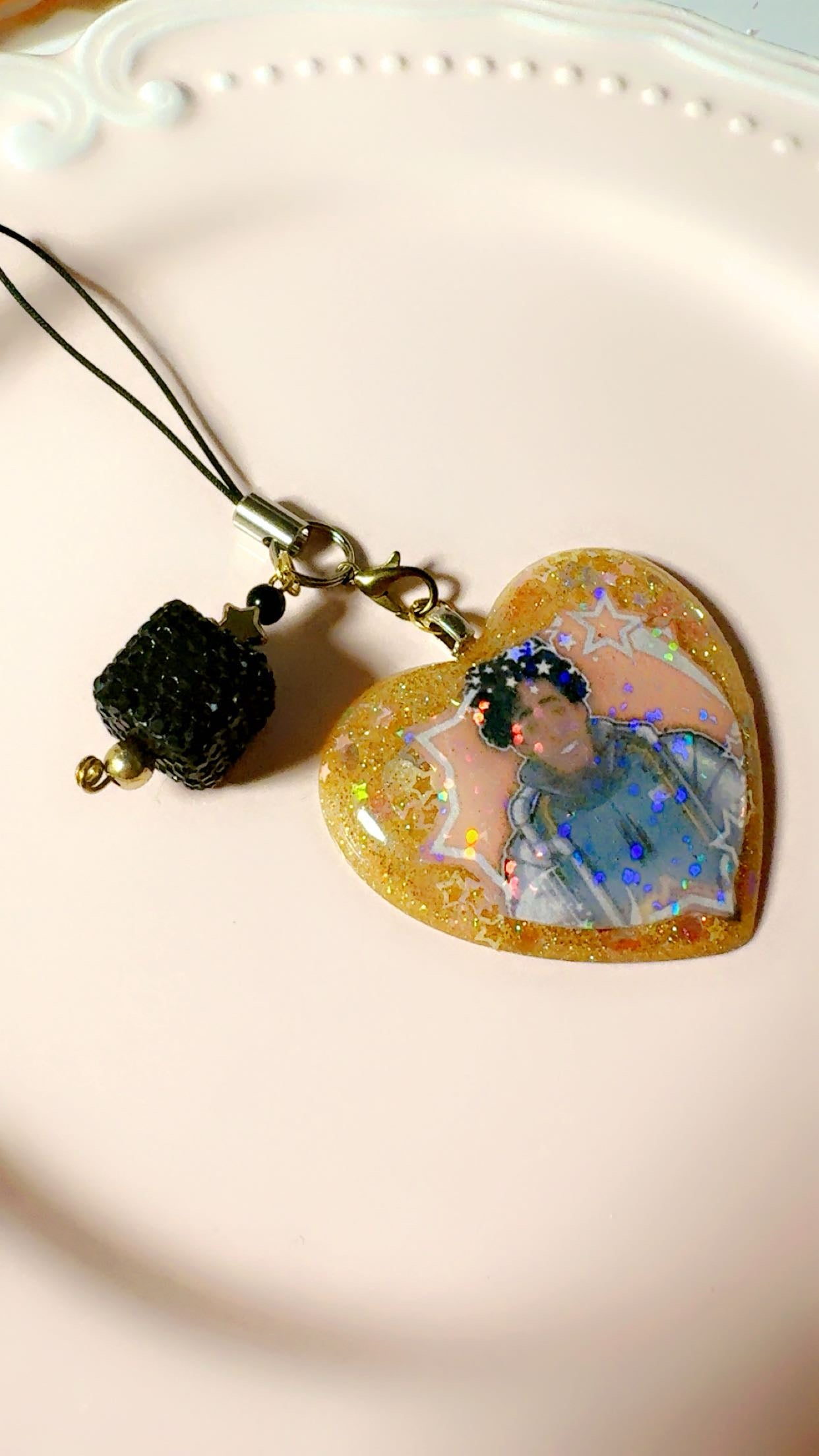 🌬️🎭DE Hector Phone Charm🎭🌬️